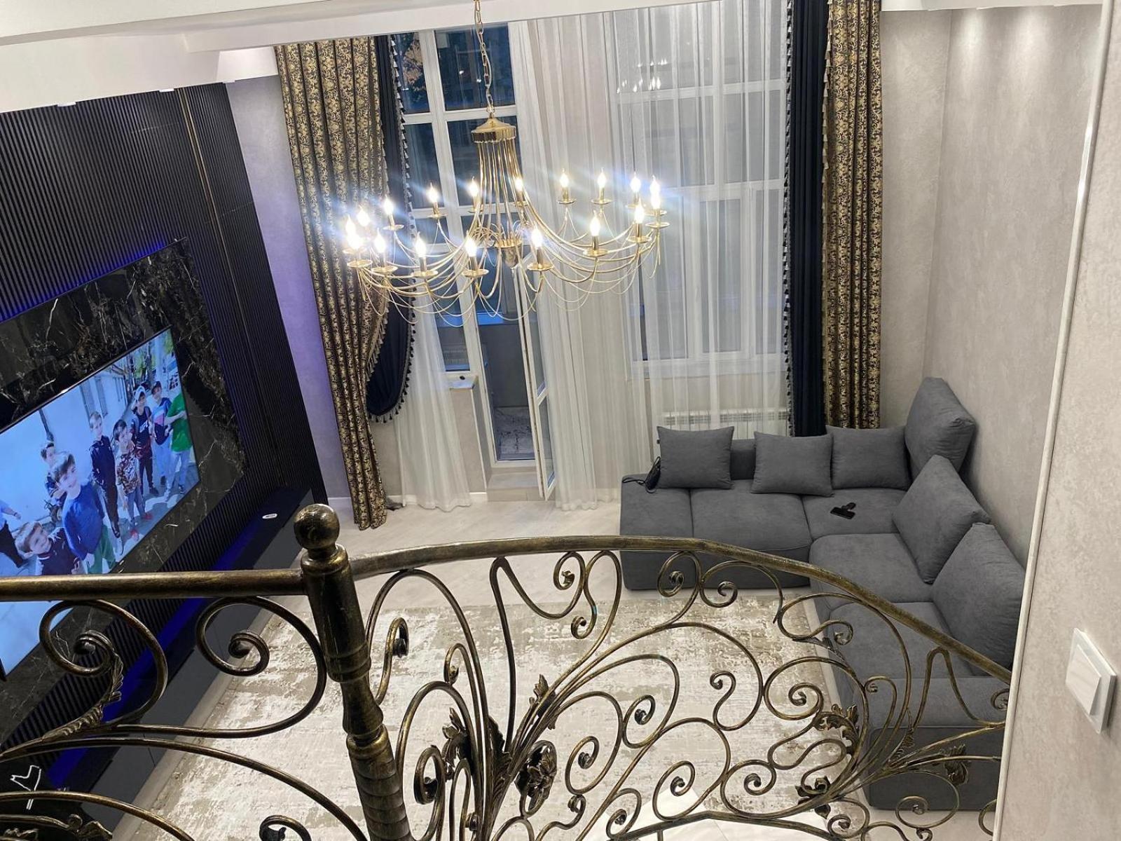 Arman Deluxe Appartement Karagandy Buitenkant foto